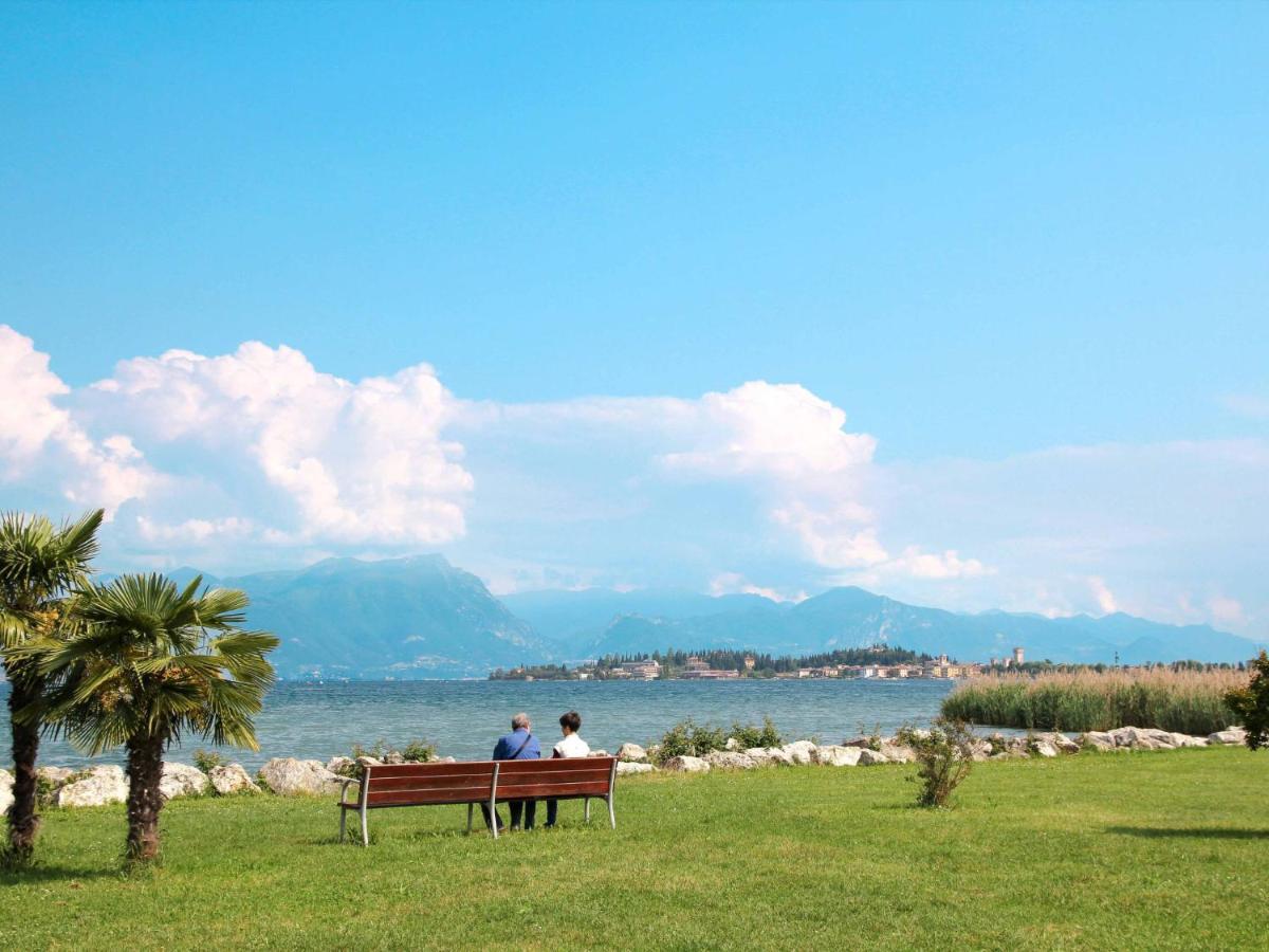 Apartment Angela By Interhome Sirmione Bagian luar foto