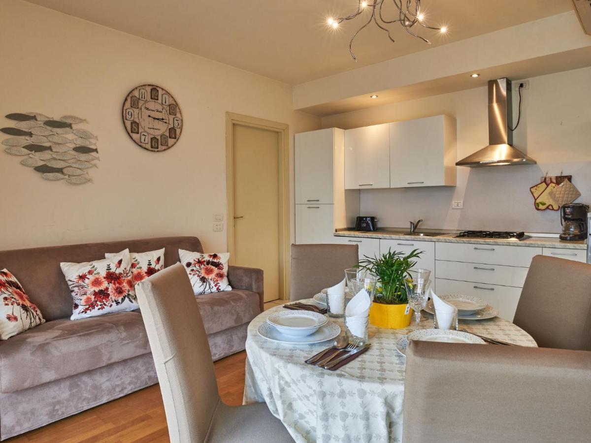 Apartment Angela By Interhome Sirmione Bagian luar foto